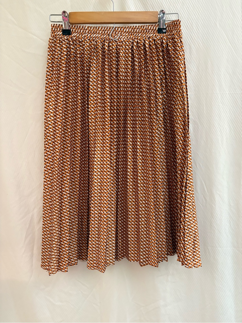 Monteau Rust and Cream Patterned Midi Pleated Skirt M EUC